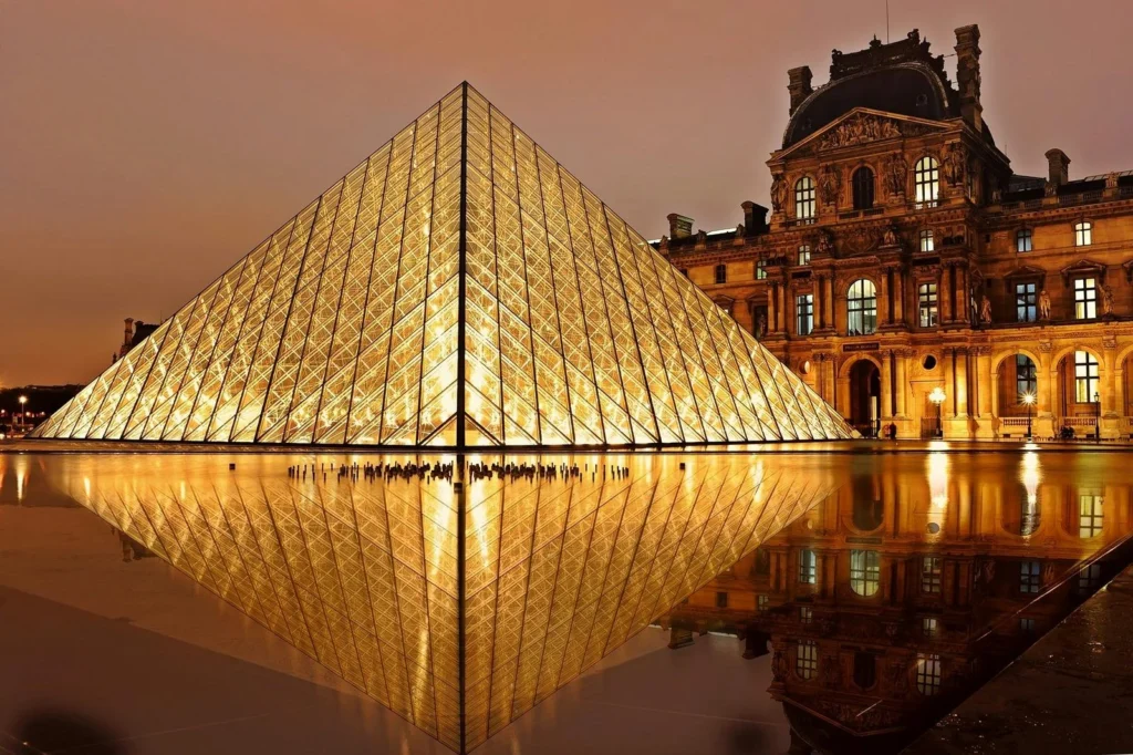 Un nouveau look pour le Louvre